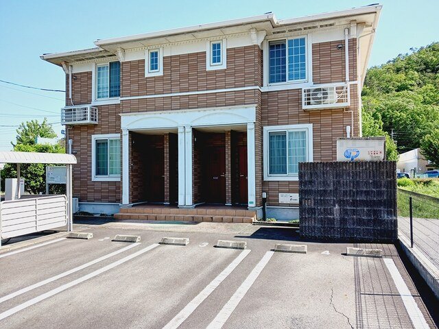 建物外観　外観は落ち着いています