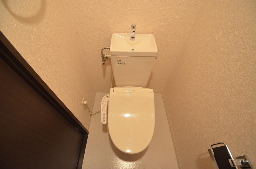 トイレ　シャワー付トイレ