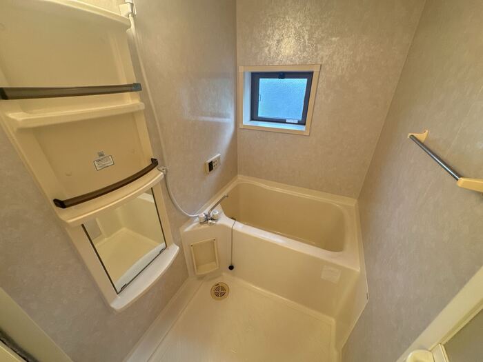 バス・シャワールーム　浴室