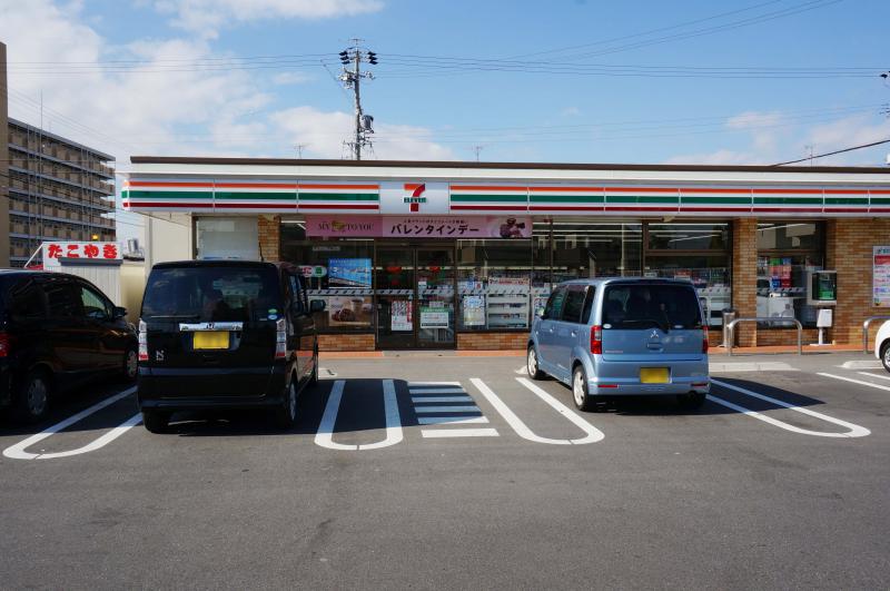 コンビニ　セブンイレブン 名古屋法華西町5丁目店（コンビニ）まで441m