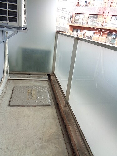 バルコニー　バルコニー