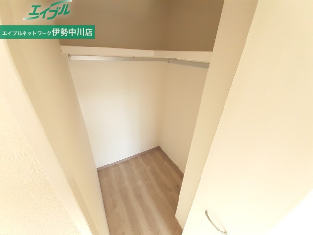 収納　同型参考写真