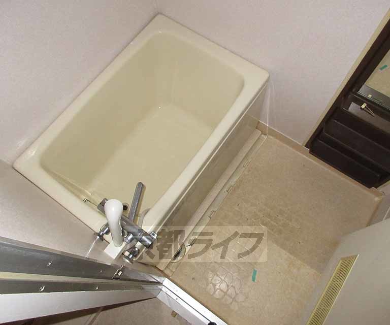 バス・シャワールーム　清潔感のあるバスルームです！