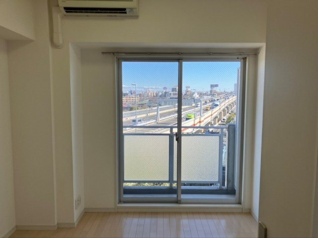 居室・リビング　※別部屋参考写真となります。