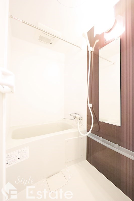 バス・シャワールーム　バスルーム