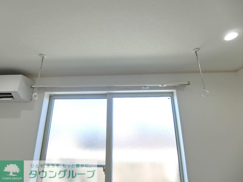 その他　雨の日も安心、室内物干し付き！