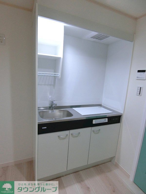 キッチン　2口IHコンロ。料理好きな方にも嬉しいですね！