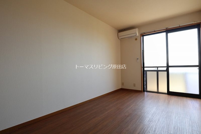 居室・リビング　206号室写真