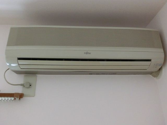 その他設備　もちろんエアコン一台付いています