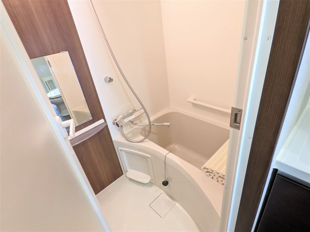 バス・シャワールーム　日々の疲れを癒すお風呂付です