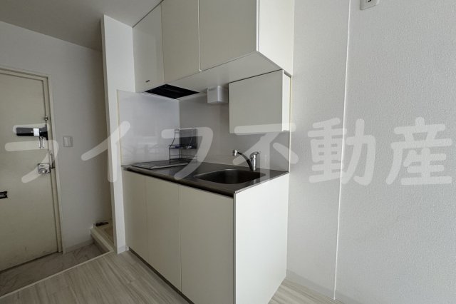 洗面設備　ゆったりとスペースのある洗面所