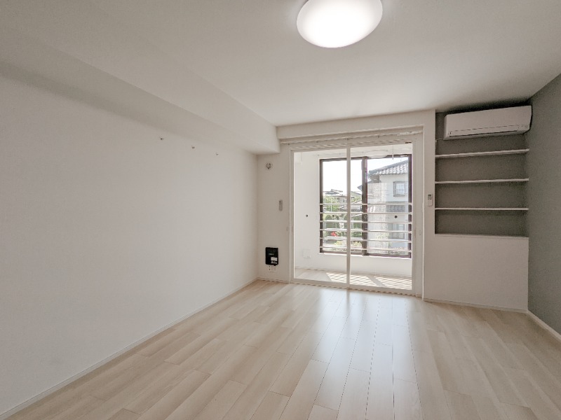 居室・リビング　図面と現状に相違がある場合には現状を優先