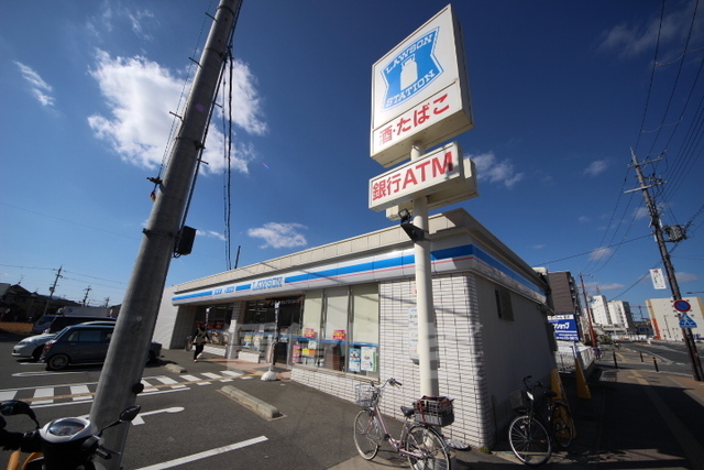 コンビニ　ローソン　奈良西大寺南町店（コンビニ）まで798m
