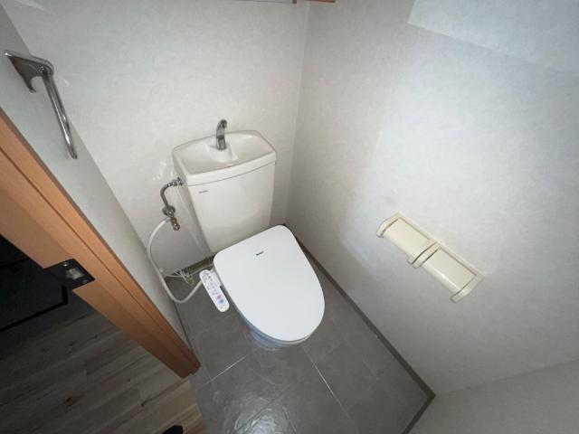 トイレ　シャワー付トイレ