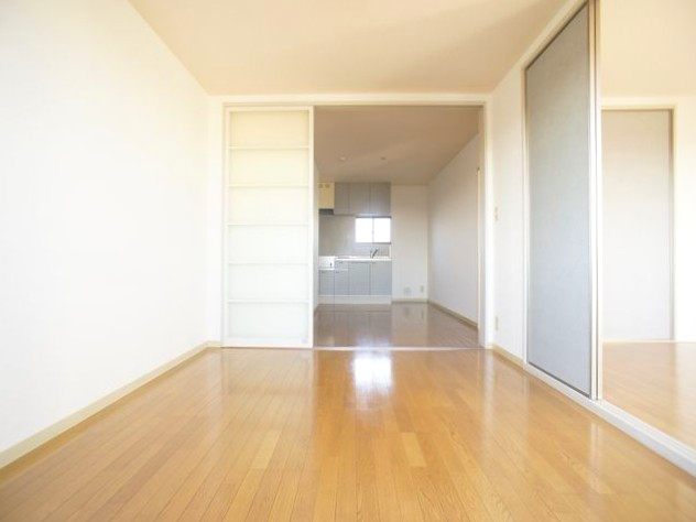 居室・リビング　快適に過ごせるエアコンが付いています♪