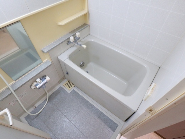 バス・シャワールーム　＊別号室参考写真です