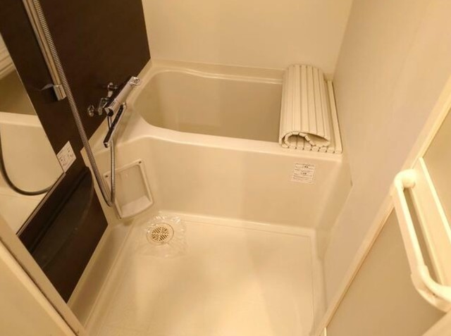 バス・シャワールーム　バスルーム