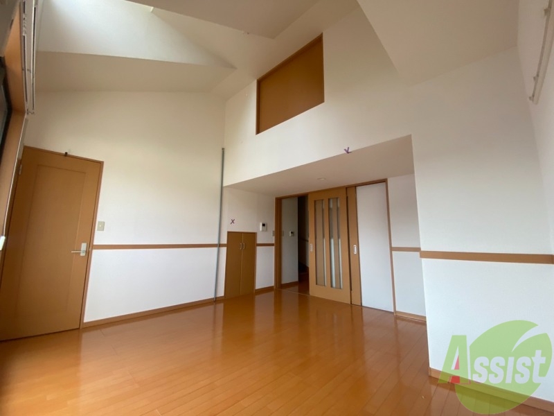 その他部屋・スペース　ロフトがあるので、寝室として使えますね。