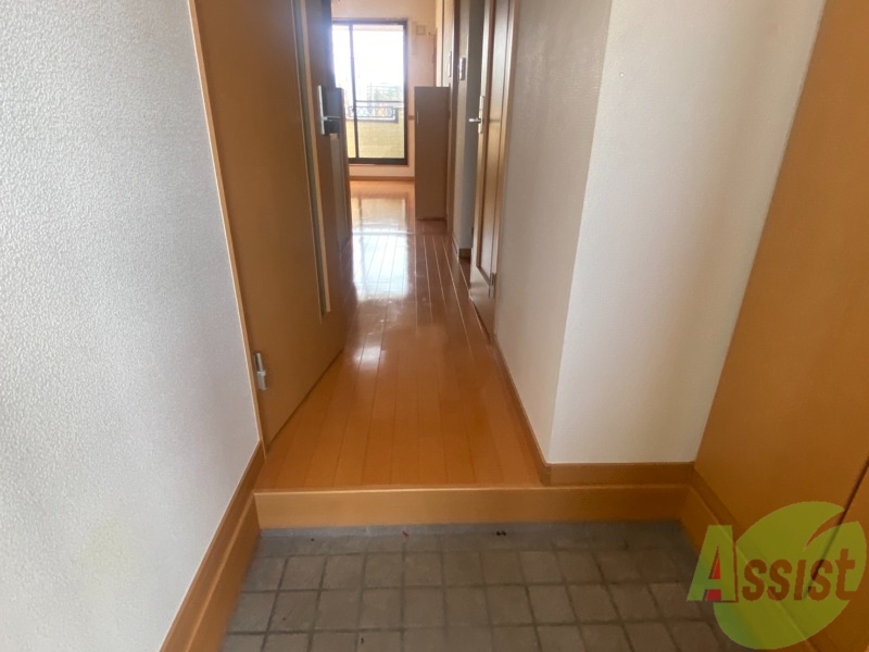 玄関　玄関からの目線です。動線になります。部屋につながってますね