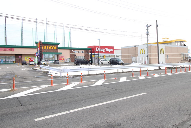 ドラックストア　ドラックストア（ドラッグストア）まで1000m