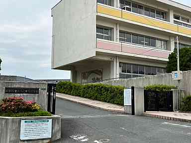 小学校　筑紫野市立二日市北小学校（小学校）まで2913m