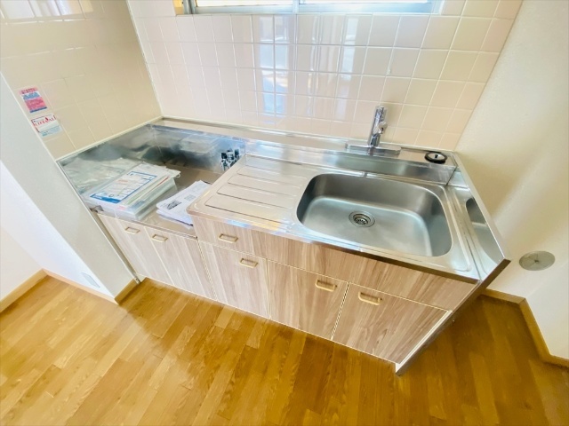 キッチン　同一建物２０２号室の内装写真掲載