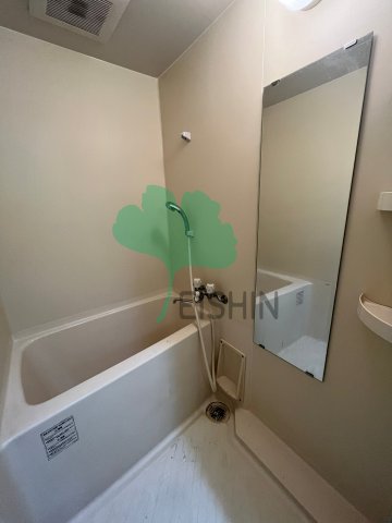 バス・シャワールーム　清潔感のある浴室です！