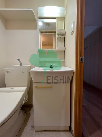 洗面設備　シンプルで使いやすい洗面台です！