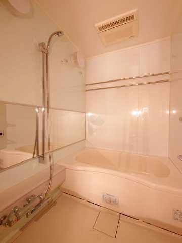 バス・シャワールーム　別部屋参考写真