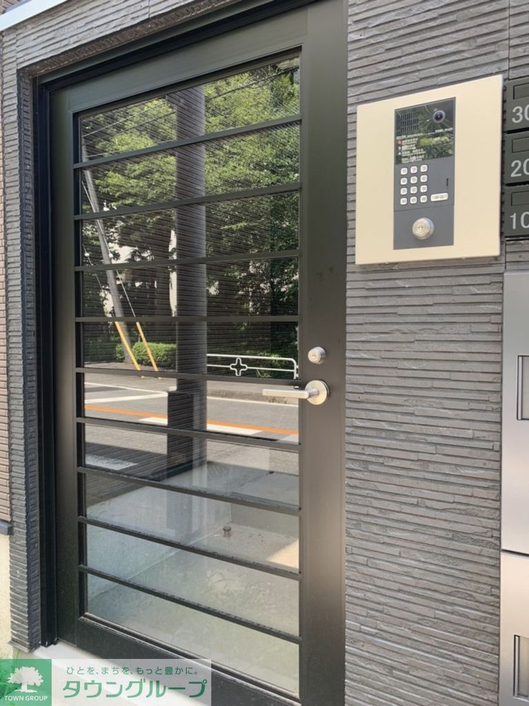 エントランス　エントランス