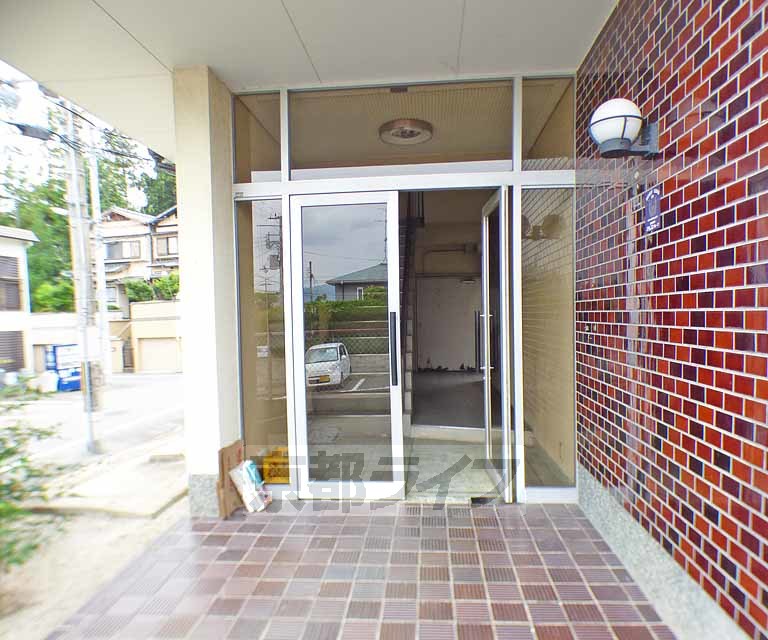 その他共有部分　建物入り口です。