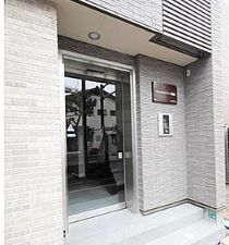 エントランス　ゆとりのあるエントランスです