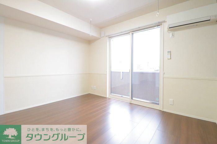 居室・リビング　※別号室参考写真です