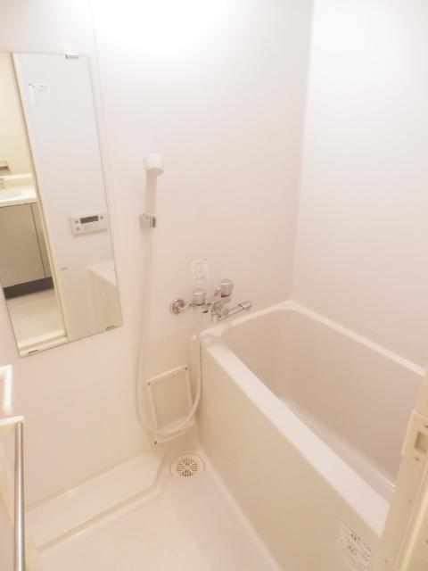 バス・シャワールーム　バスルーム