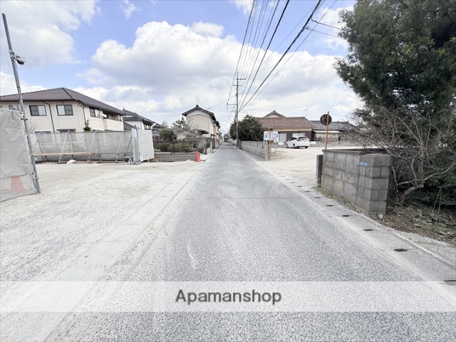 その他　前面道路（その他）まで0m