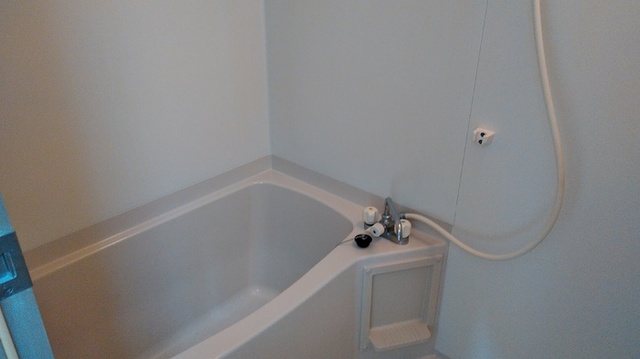 バス・シャワールーム　１０７　バス