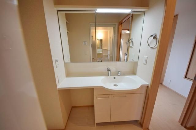 洗面設備　★便利な独立洗面台です★