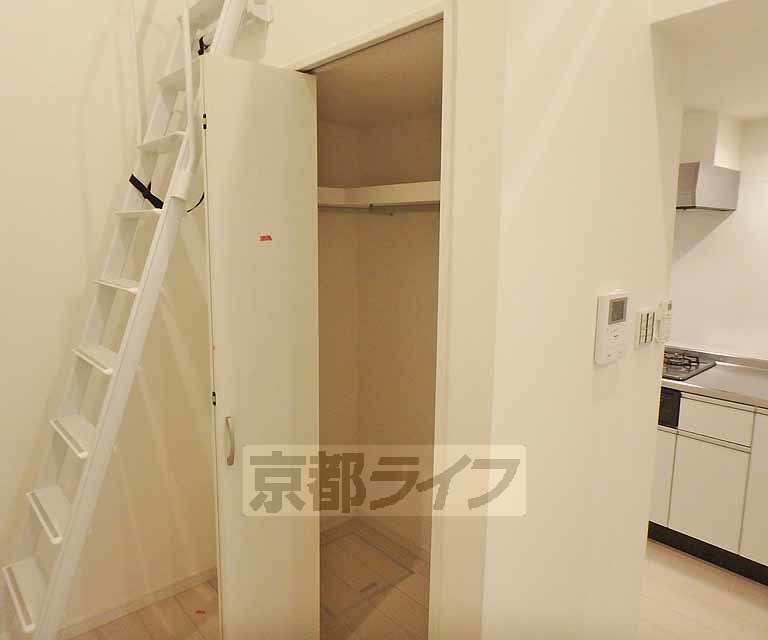 収納　使いやすいサイズ感のクローゼット。