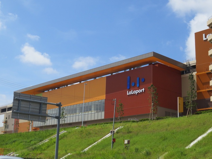 ショッピングセンター　ららぽーと和泉（ショッピングセンター）まで3000m