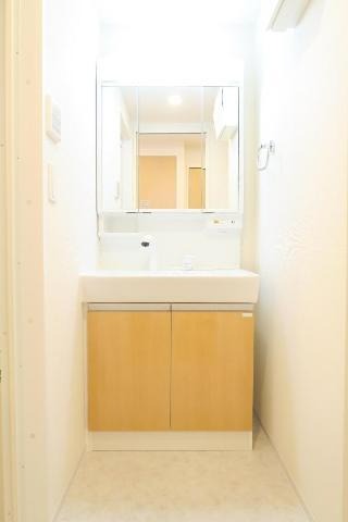 洗面設備　お出かけ前の支度はこちらで