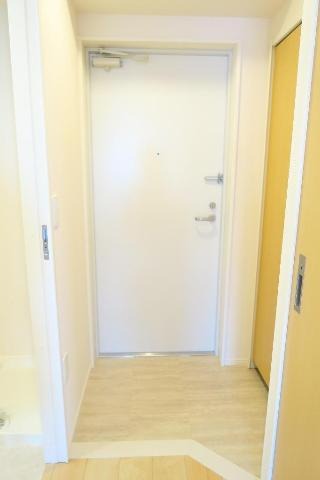 玄関　開放感のある玄関ですね