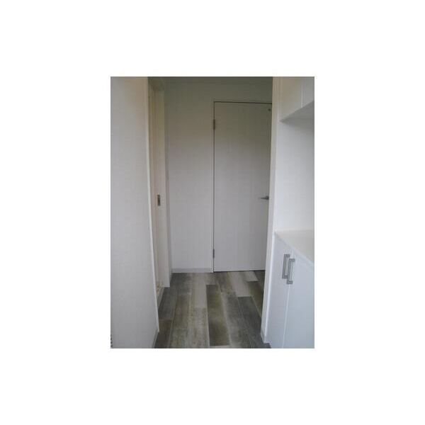 玄関　シューズボックス完備の玄関です。