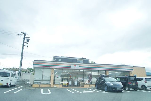 コンビニ　セブンイレブン平塚真田2丁目店（コンビニ）まで583m