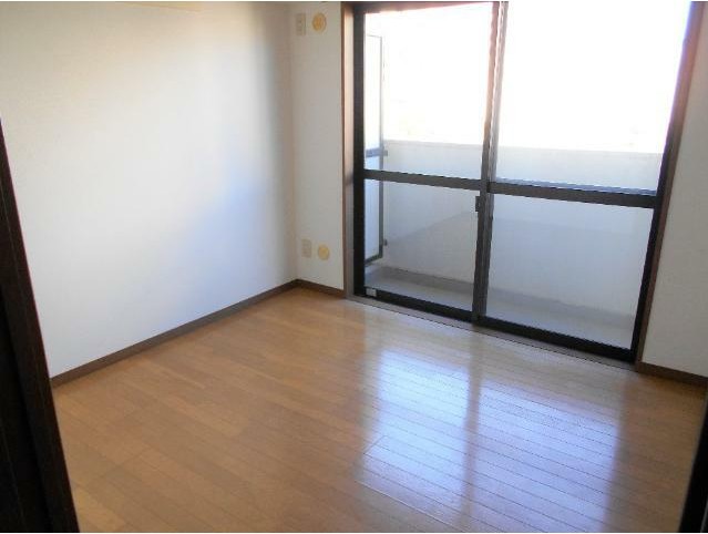 居室・リビング　使いやすい形の為、レイアウトを楽しめます♪