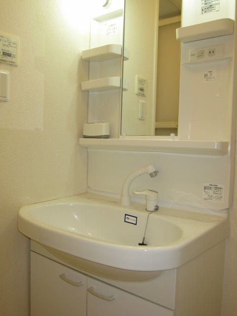 洗面設備　同仕様