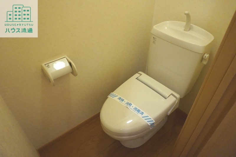 トイレ　※別号室の写真になります。