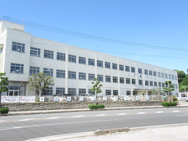 中学校　大淀中学校（中学校）まで2000m