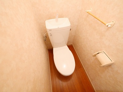 トイレ　清潔感のあるトイレです