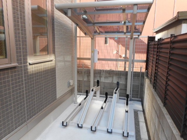 その他　駐輪場（ラック付き）