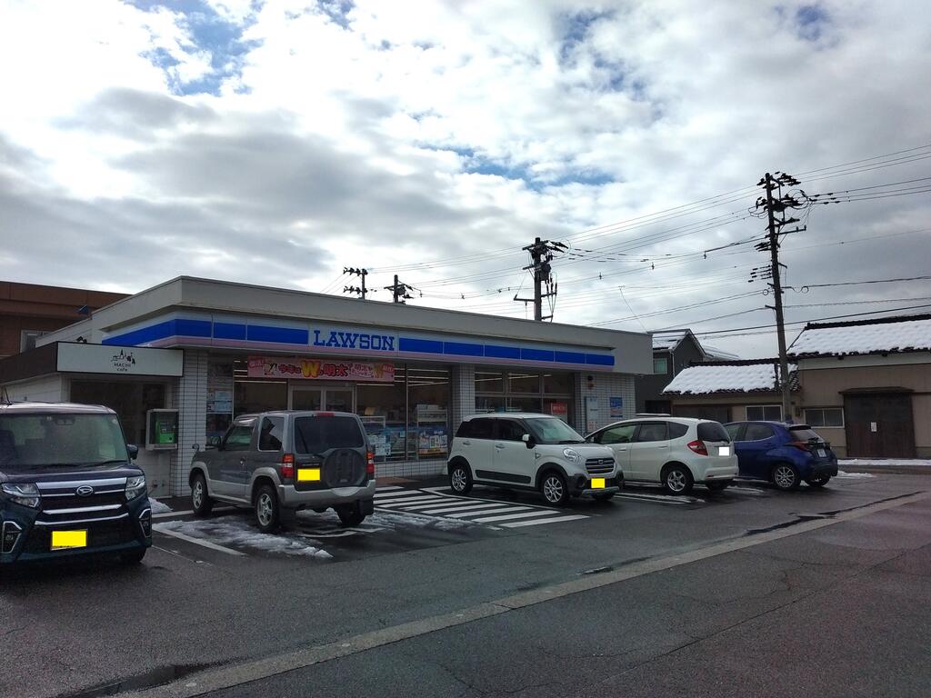 コンビニ　ローソン新潟下山店（コンビニ）まで744m